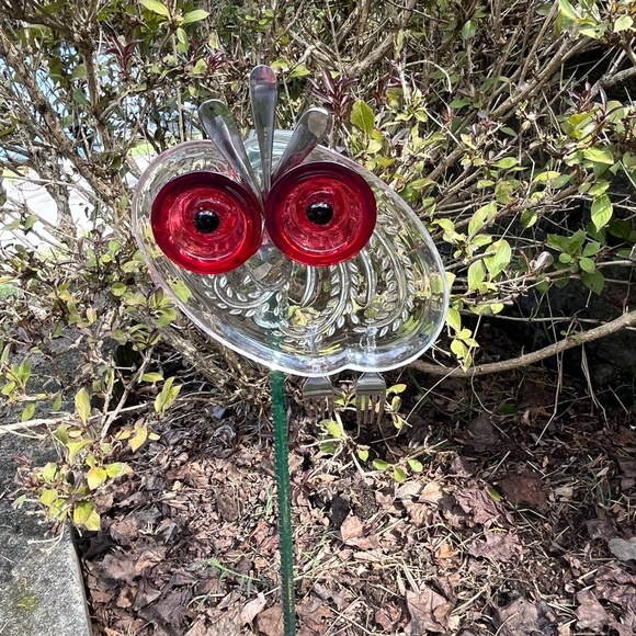 Glass Garden Owl Handcrafted- Red - Picture 4 of 5